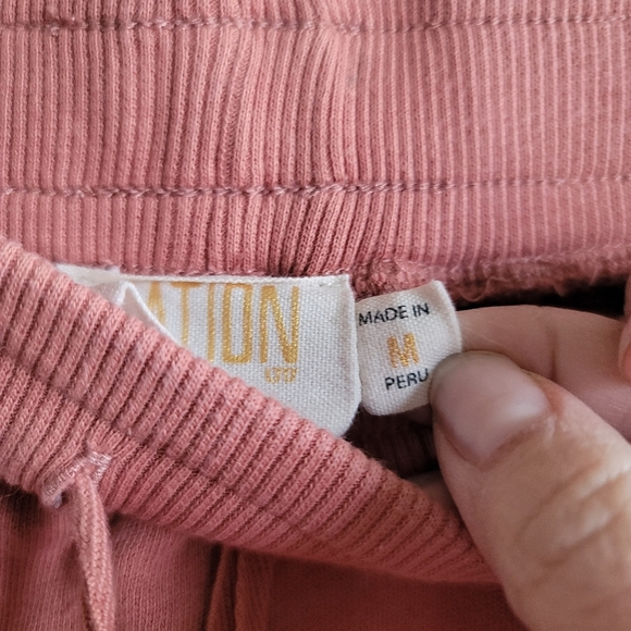 Nation LTD, Aviva Ruffle Drawstring Gym Shorts, in Sedona,  Size Medium - Picture 8 of 9